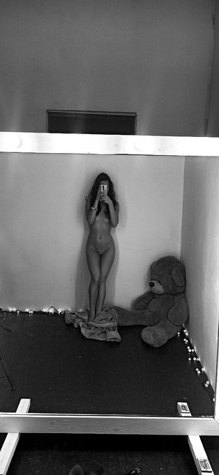 Hiii everyone! I'm back! 🍀❤ &deg;&deg;&deg; It was a long couple of months.   I lost my phone and all my personal