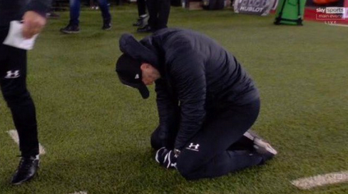 LordMarious1's tweet photo. SOU coach soon giving up https://t.co/YiW4ghJnGq