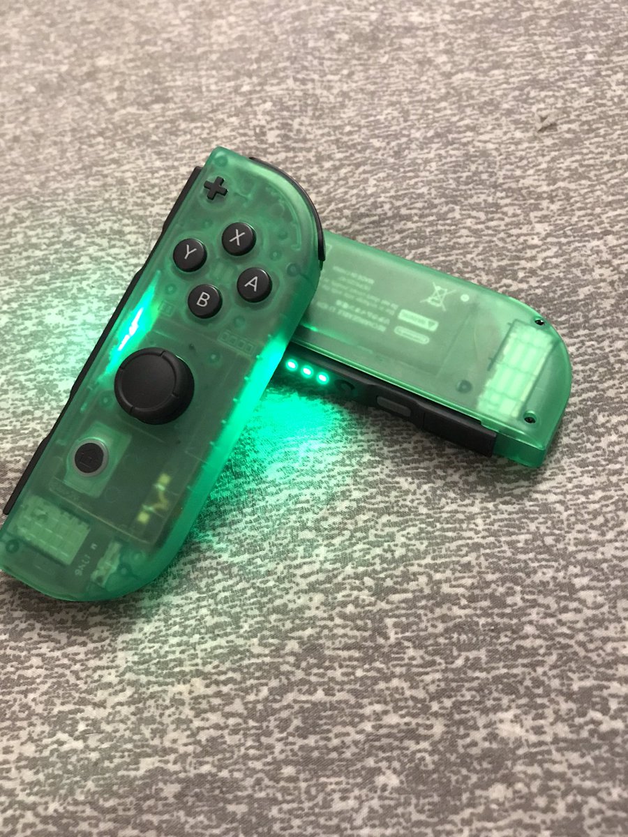 customs_sk's tweet photo. Yooo these things are too clean!! Another banger🥶,Dm me if your interested!
#leds #Nintendo #NintendoSwitch #switch #joycon #customjoycon #green https://t.co/6JNgdNAaJN