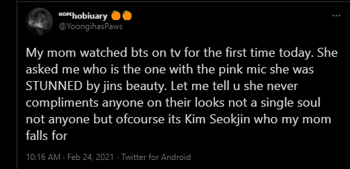 seokjinyeogiya's tweet photo. Yes KIM SEOKJIN trending KING 👑 the one with the PINK MIC 😍 his power 🙌👏🤩

#BTSonMTV #MTVUnplugged #Jin #Seokjin #BTSJin https://t.co/vlgdhBkeOW