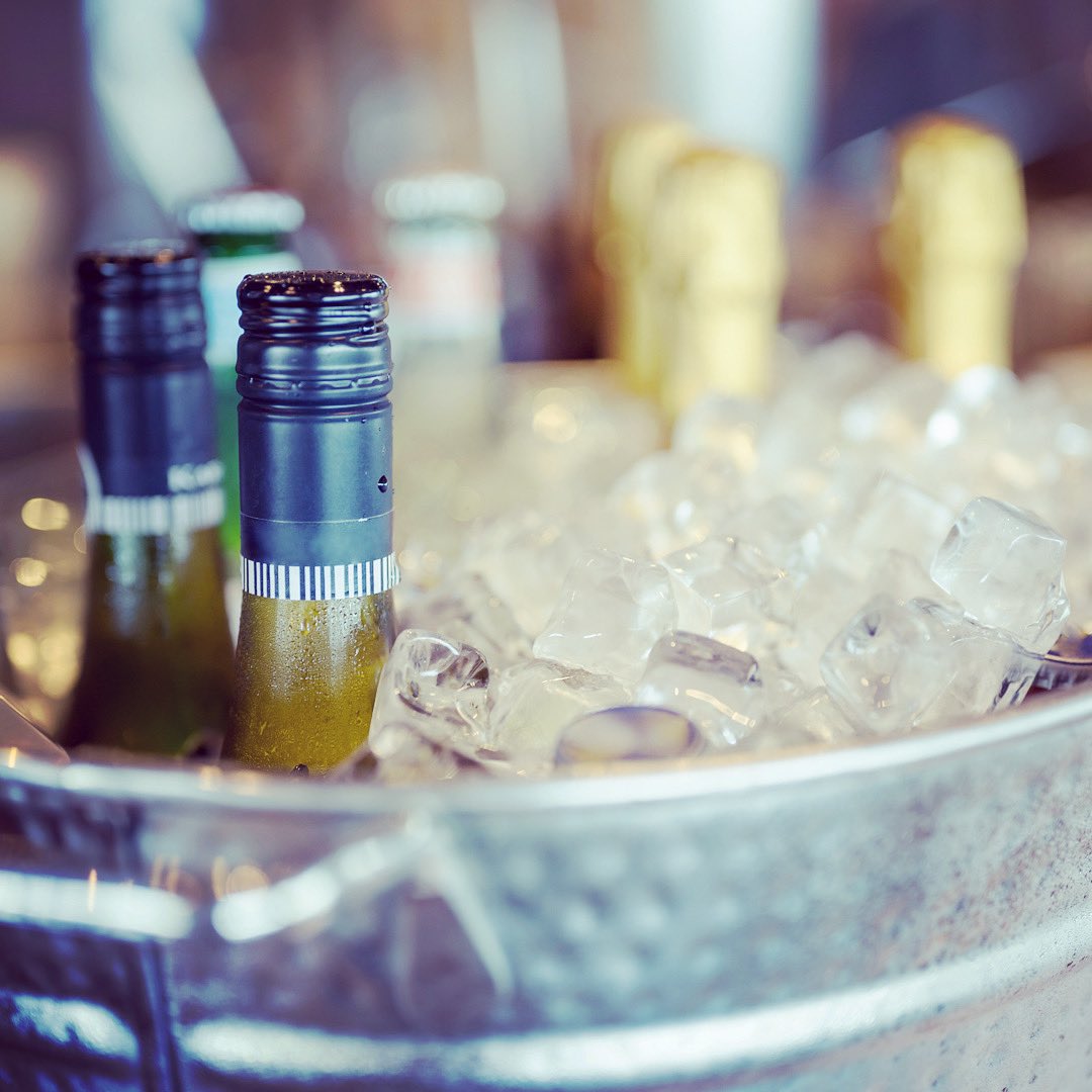 Did you know to chill a bottle ASAP - put it in a bucket with ice, water &amp; the magic ingredient: SALT? Salt lowers the freezing temp of the water, so it gets colder than it would otherwise. In 15mins your wine should be chilled!
#tiptuesday #winelover #Chillout