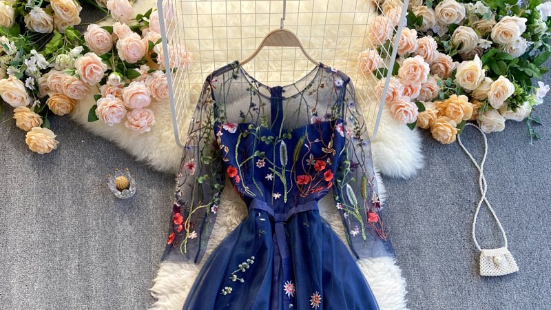 luulla's tweet image. Lace never goes out of style. luulla.com/store/welovepr… #shopping #lacetop #lacedress #lacefashion #fashion