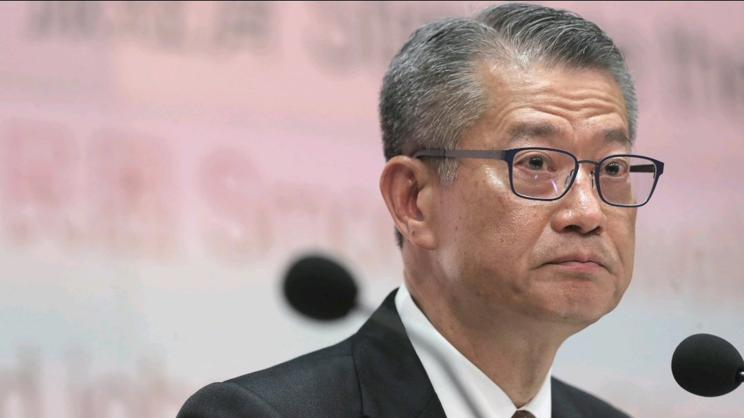 LIVE︱預算案:首設失業貸款 18歲以上永久居民及新移民分期獲$5,000電子消費劵
https://t.co/CF8oahGcgX https://t.co/cgcOx0P3SW