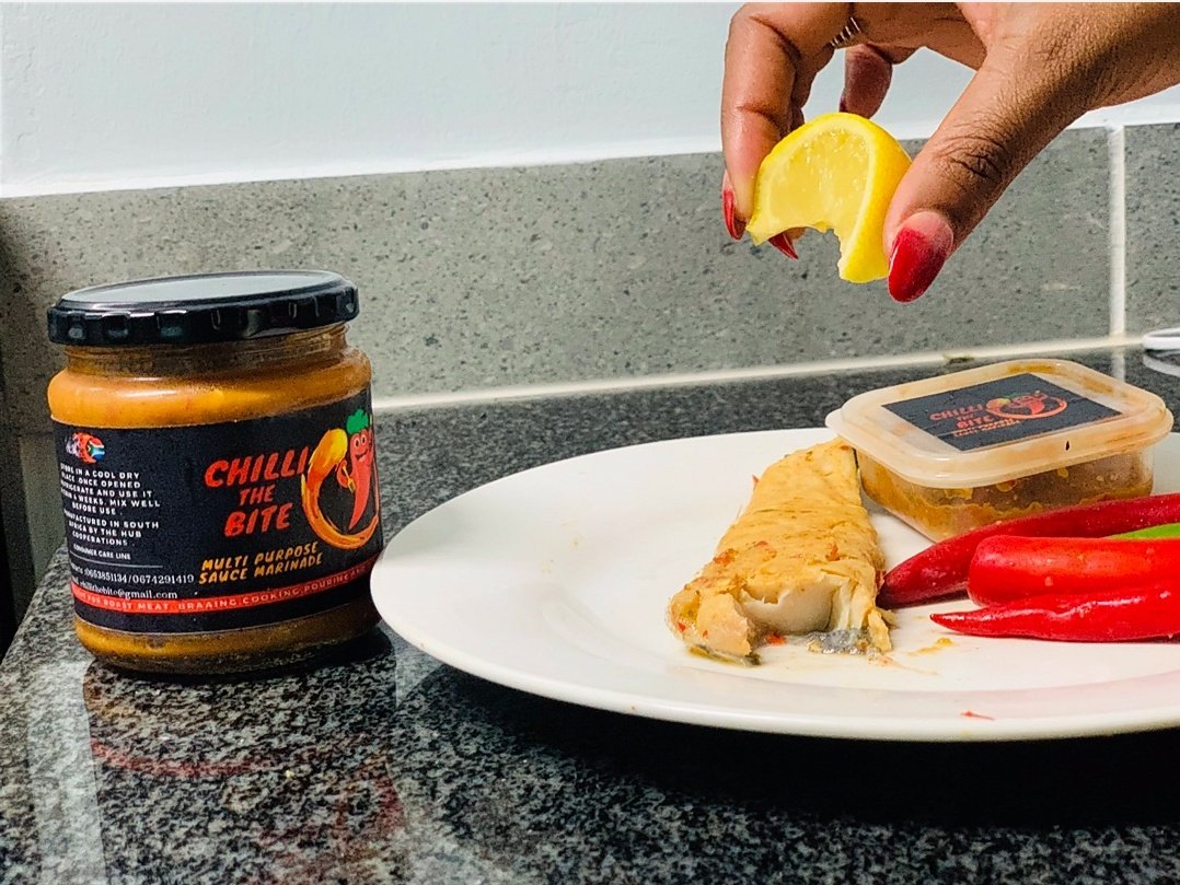 Chillithebite1's tweet image. @Chillithebite1 brings you the hottest sauce you have ever tasted 😋Get your taste buds burning with their #ChilliTheBite multi-purpose sauce marinade 🔥🔥Get in touch and place your order now

DM @Chillithebite1 or WhatsApp:0653851134 #RecipeOfTheDay #mensconference2021