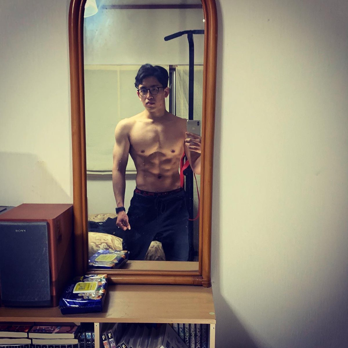 nagapi_fit60's tweet photo. インスタで今日の朝投稿しました♪
#筋肉
#筋トレ
#筋トレ好きと繋がりたい
#腹筋
#肩
#ポージング
#筋トレ記録
#フィジーク
#ダイエット
#ダイエット生活
#ワークアウト
#筋トレブログ
#宅トレ
#フィットネス
#有酸素運動
#ランニング
#bodybuilding
#bodymake
#physice
#nikerunning https://t.co/WqexupOFyy