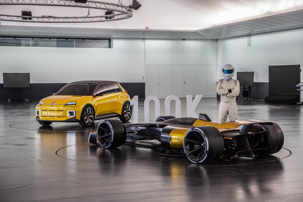 renaultgroup's tweet photo. The Stig’s French cousin stopped by Renault Design Center in France🇫🇷 to celebrate his 100K followers on Instagram!
He was introduced to the #Renault5prototype &amp; the Renault RS27 Vision Concept✨
#WeAreRenault https://t.co/ABnXeRMKQs