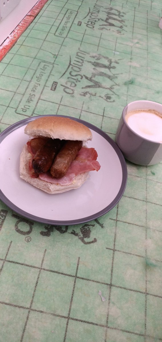 brooksdecor71's tweet image. Being looked after on this job