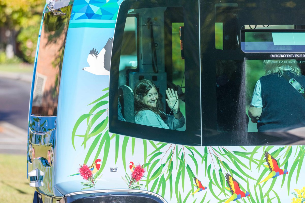 Our <a href="/DriverlessLau/">Lauren Isaac</a> for the Vermont AV-Xchange #USA on #acceptability of #autonomous transport. Her take? Just like riding a bus.

"People ask a lot of questions then within seconds they're pretty much bored and that’s what you want. It’s not a roller coaster, it’s mobility."