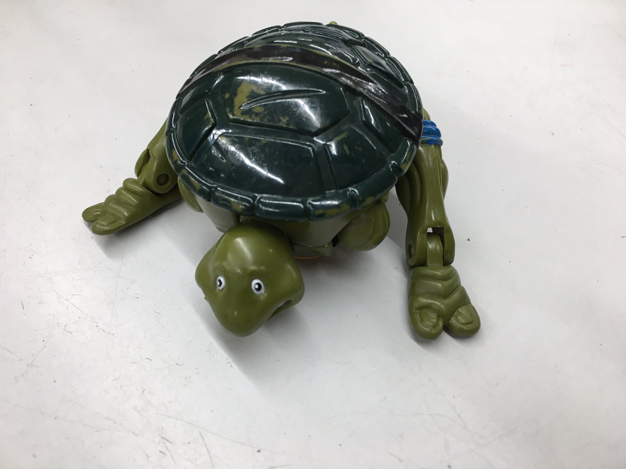 オフハウス春日部4号店 ミュータントタートルズ レオナルド ピザトッシン ミューテーションシリーズ 亀から亀に変形すると言う最高のシリーズです T Co Bhspzogwp1 Twitter