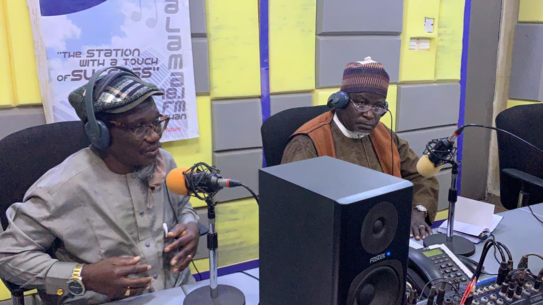 ParaMallam's tweet photo. Radio interactive session with the Convener, Inter-Religous Harmony and Peaceful Co-existence in Southern Kaduna @gparamallam and Deputy Imam Kafanchan Central Mosque Alhaji Kassim Kabir to kick off the I Stand for Peace in Southern Kaduna (#IPeaceSK) campaign.
@UKinNigeria https://t.co/3p5l1Eowcc