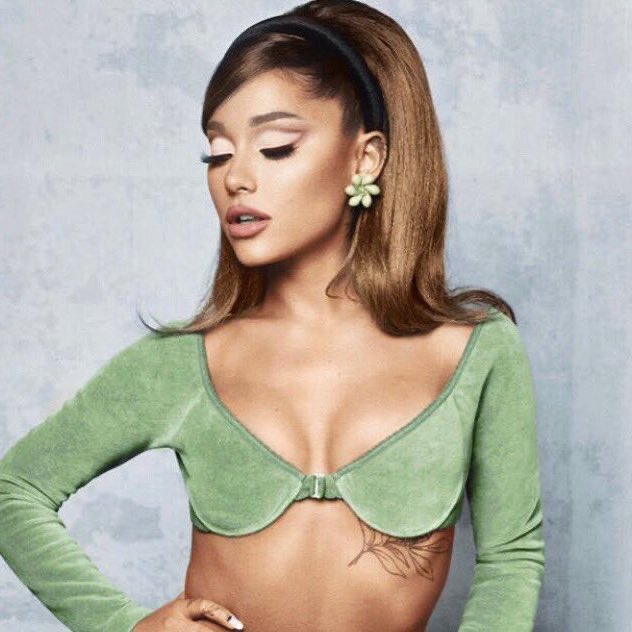 AGrande_ARG's tweet image. Edición deluxe de “positions”:

Someone Like You (Interlude)
Test Drive
34+35 (Remix)
Worst Behavior
Main Thing