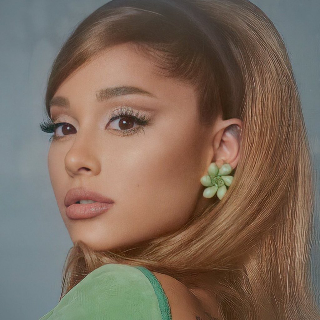 AGrande_ARG's tweet image. Edición deluxe de “positions”:

Someone Like You (Interlude)
Test Drive
34+35 (Remix)
Worst Behavior
Main Thing