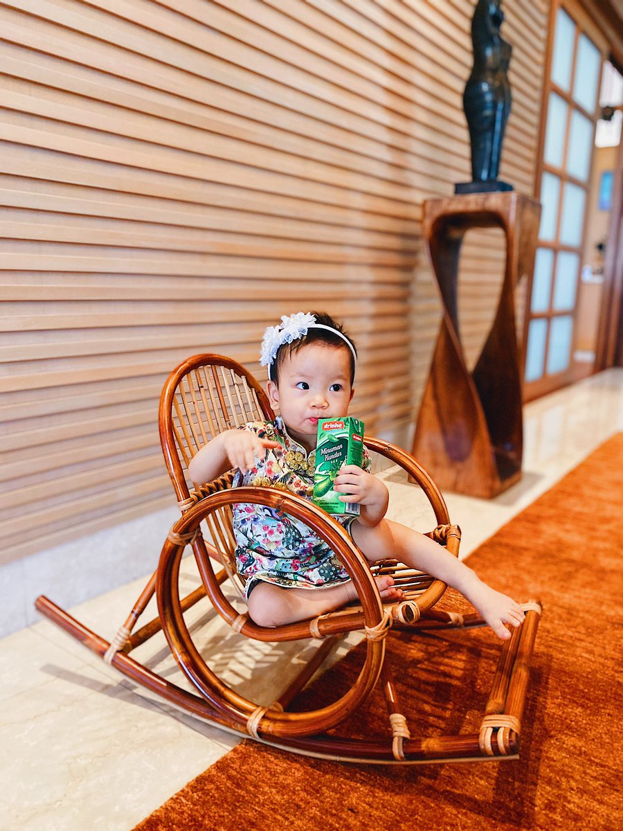 andyyeoh's tweet photo. #ZyraYeoh’s first #ChineseNewYear ❤️👌🏼 12.02.2021 

https://t.co/RqpdTclId9

#CNY2021 #LunarNewYear #ZyraMilestones #andynjay #ZyonYeoh #TheYeohs https://t.co/X72U1ZBk58