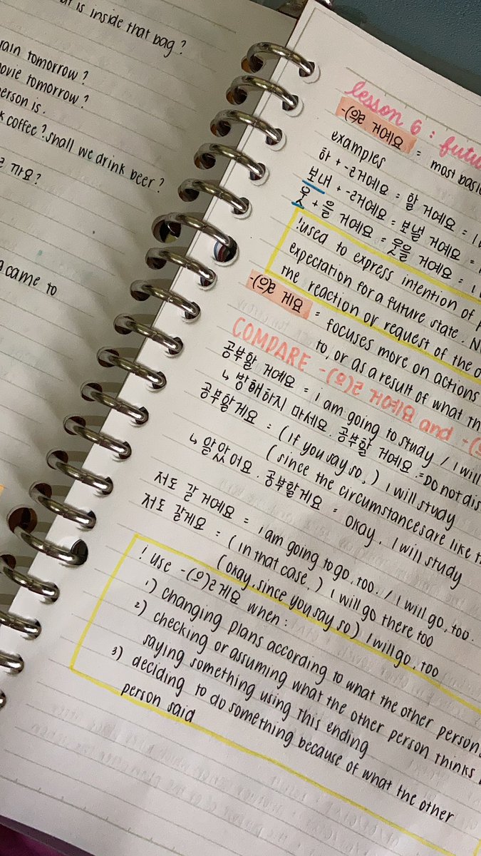 alinasdesk's tweet photo. havent touched this notebook in a while 🤣 not that much reqs needed to finish today ++ im taking this as a prize for myself for getting good grades last term!! 🤍 #studygram #studygramph https://t.co/nFFOklHeUR