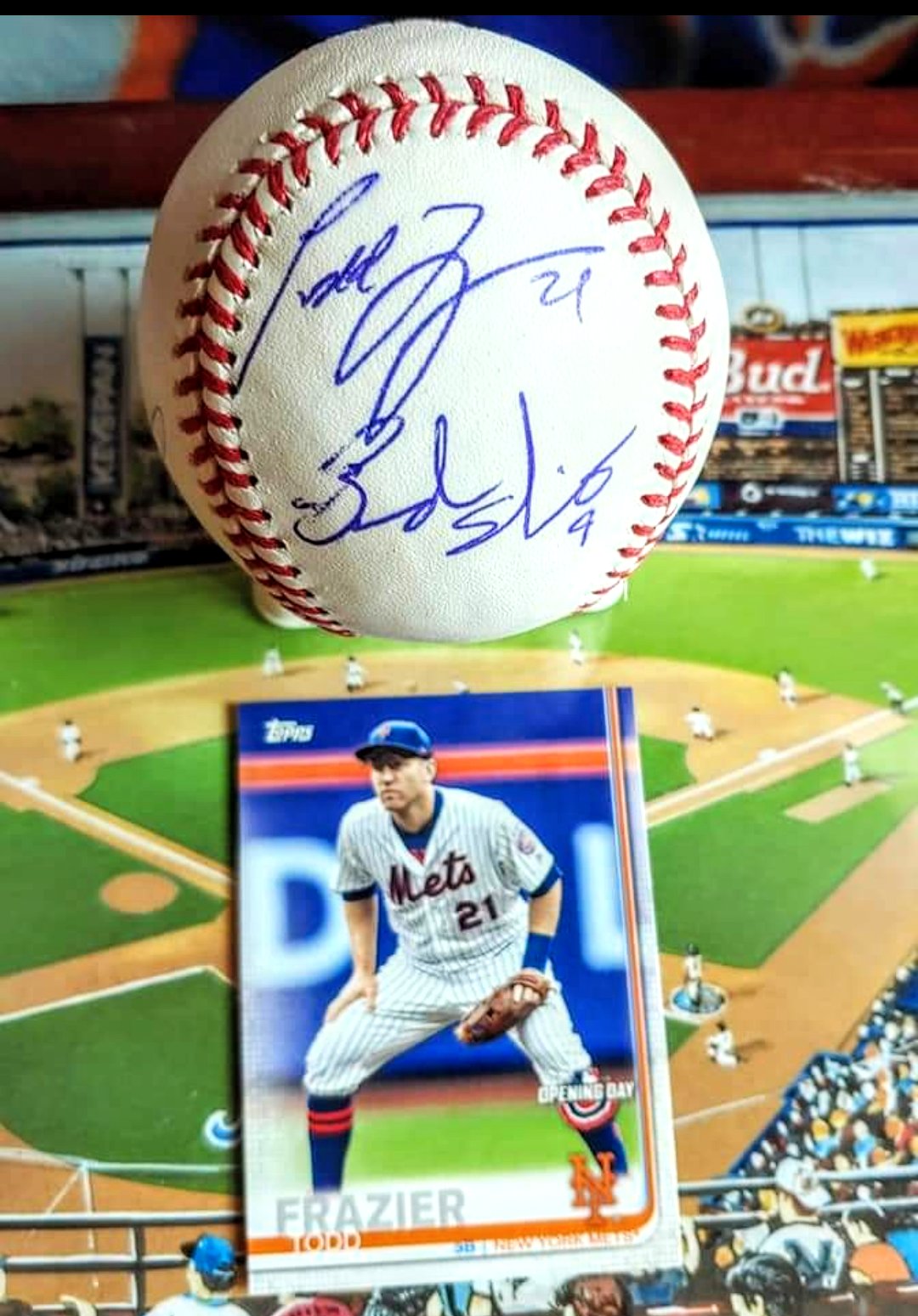  Happy Birthday Todd Frazier who I met in May of 2019 in Miami at a Mets game. Have A Great Day.. 