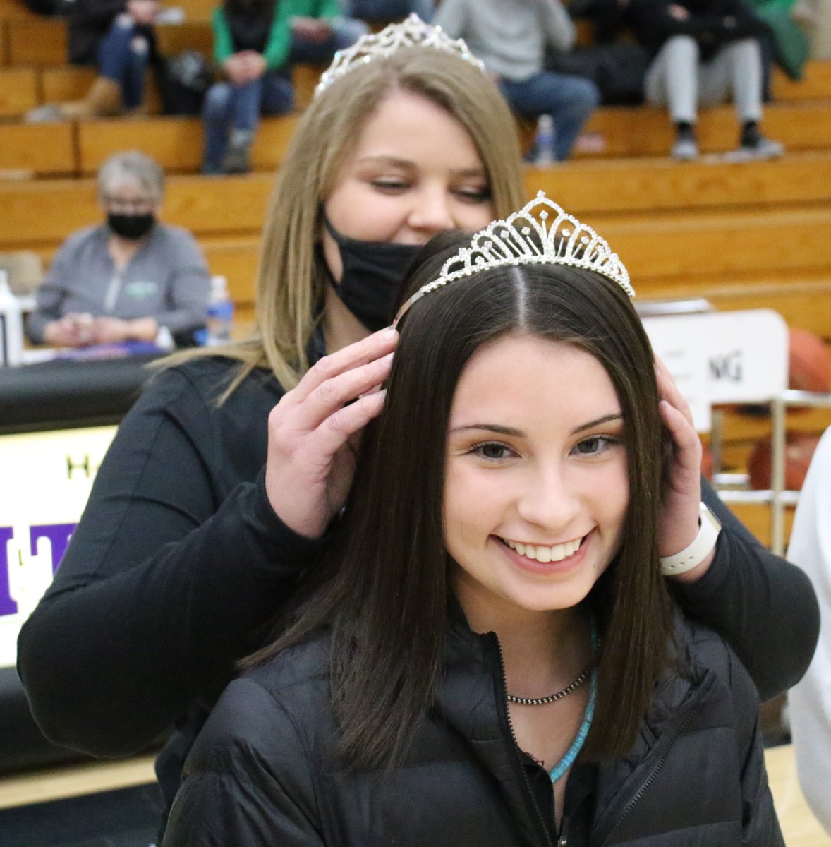 Tyler_Liger's tweet photo. During halftime of the @scc_titans' regular season finale against Storm Lake, @therealsccffa announced its Sweetheart Court King and Queen. @catie_collison claimed the Queen's crown, and @kevinking_2's new billing fits his surname, as he was crowned King.

Congrats! https://t.co/zcCBdAAsp6
