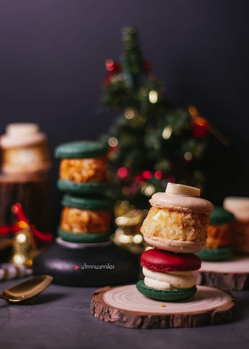 vacc0026's tweet photo. ครั้งที่2 กับการถ่าย #macaroons เจ้านี้ คือมันหอมเตะจมูกทุกทีตลอดการถ่าย #ถ่ายไปกลืนน้ำลายไป #อร่อย ปกติไม่ค่อยอินกับของหวาน 
@ThisLoveForWin1 จัดมาบ่อยๆนะหม่ามี๊ 
#eatingsouri 
#แว้กกกแบกกล้อง https://t.co/DISaDCi3GM