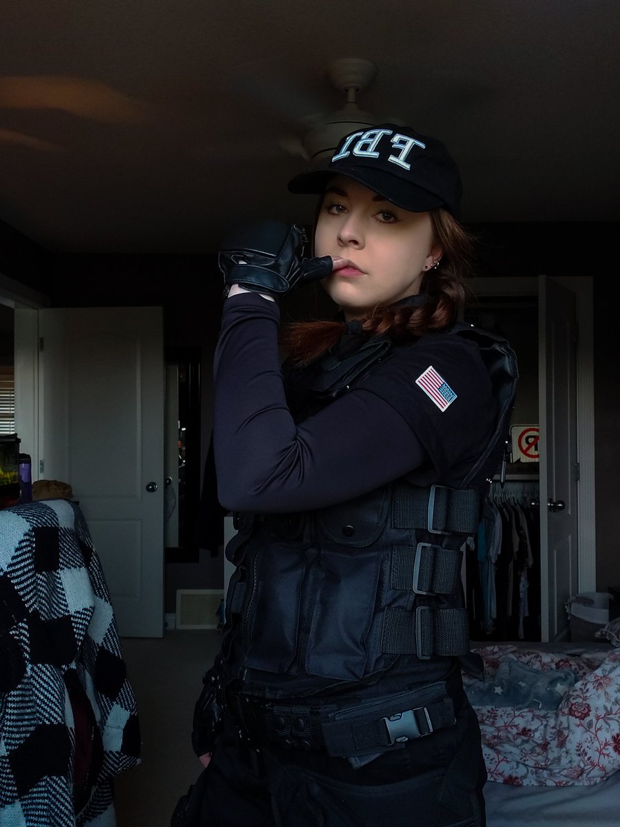 Sharksided's tweet photo. My Ash cosplay I really hope I can show off in a convention once covid's over 💫❤ #r6 #r6cosplay #r6ash https://t.co/5TyKUVbWul