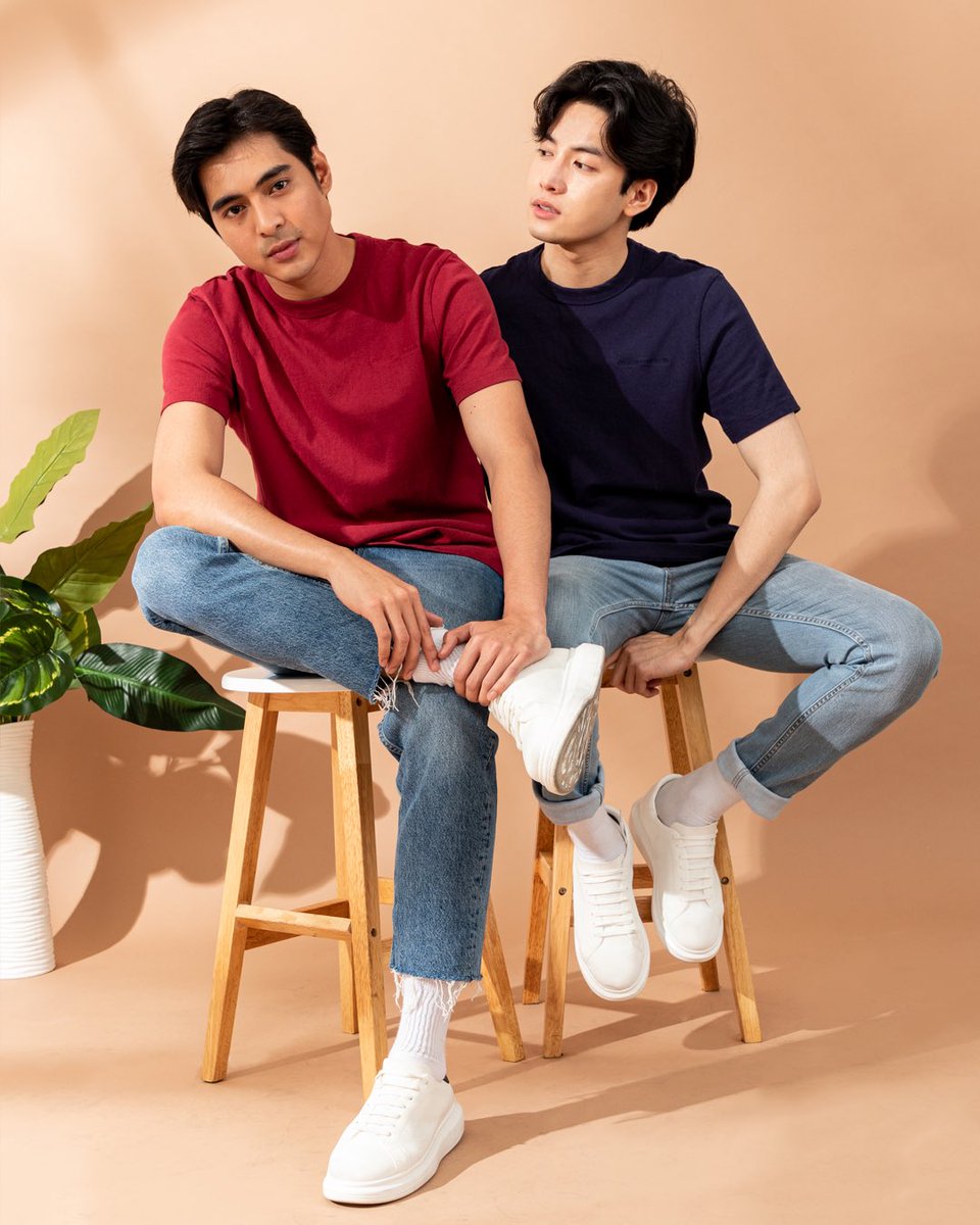 kaloytingcungco's tweet photo. #EssentialsThatMatter

Wearing Straightforward 
Styled by @iambryanlaroza 
Photographer @cielonvrr 
Creative Directors @angelithemoon @brendaydreams

featuring James x Dale of the BL Series #MeetMeOutside #BluedMMO https://t.co/kBfkXnJgmt