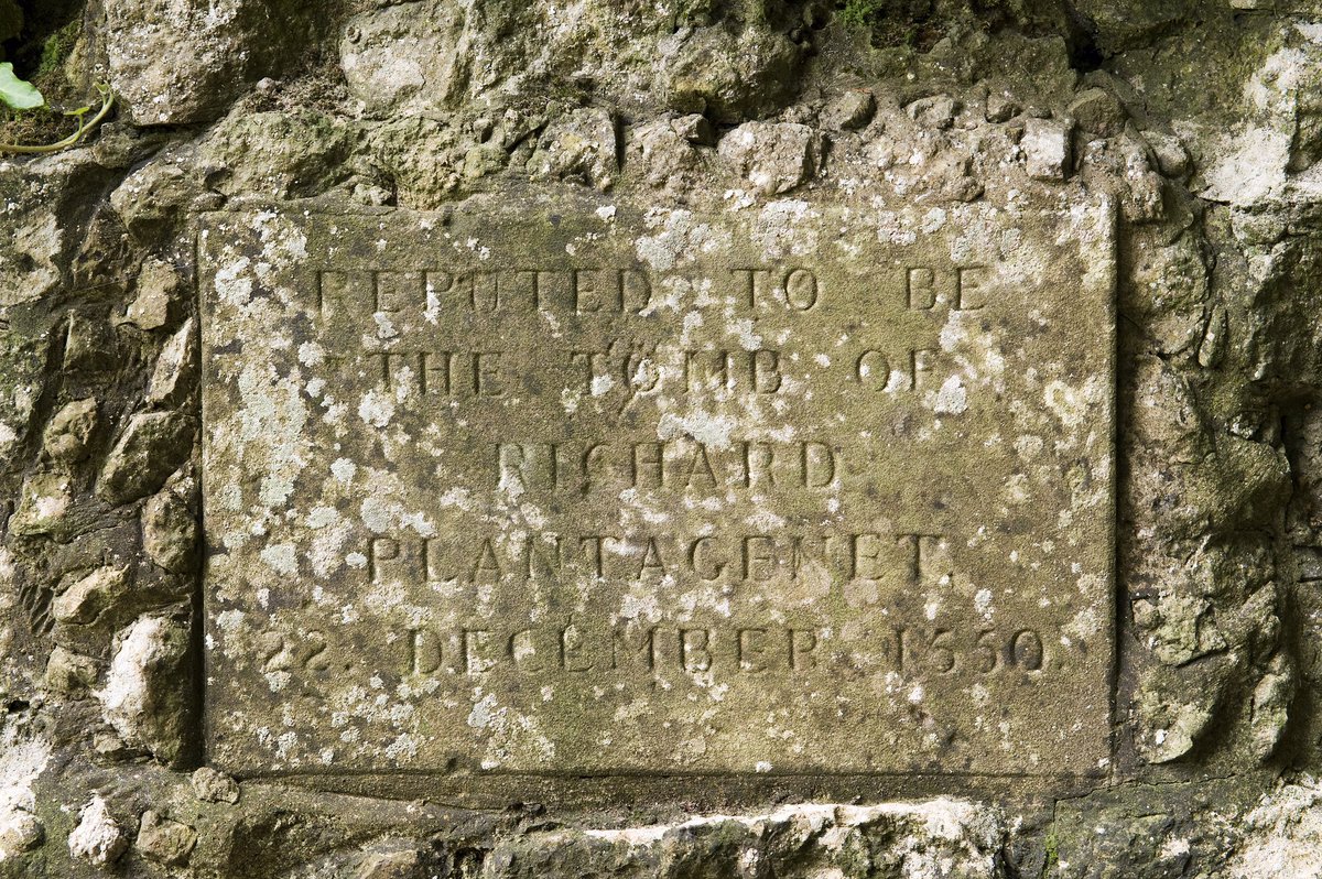 Richard died in 1550, aged 83. He was buried in the churchyard at Eastwell. The church registers record his death, “Rychard Plantagenet was buryed on the 22. daye of December 1550”. Four hundred years later, in the early 1950s, the church at Eastwell, Kent fell into ruin. 6/