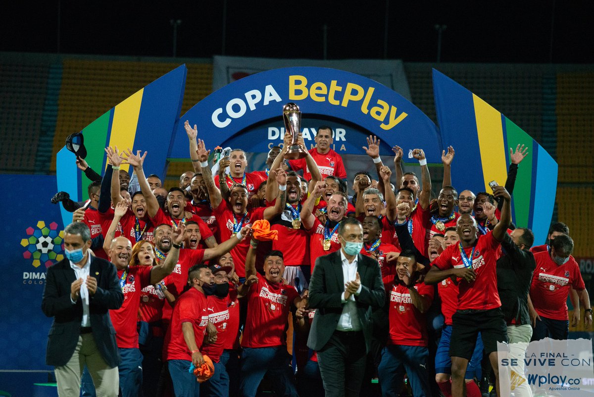 DIM_Oficial's tweet image. [🔴🔵😍]

🙌 Bicampeón, #Decano bicampeón

👉 La final se vive con @WplayColombia

#DIM2021 🤜🤛
#VamosPoderoso.