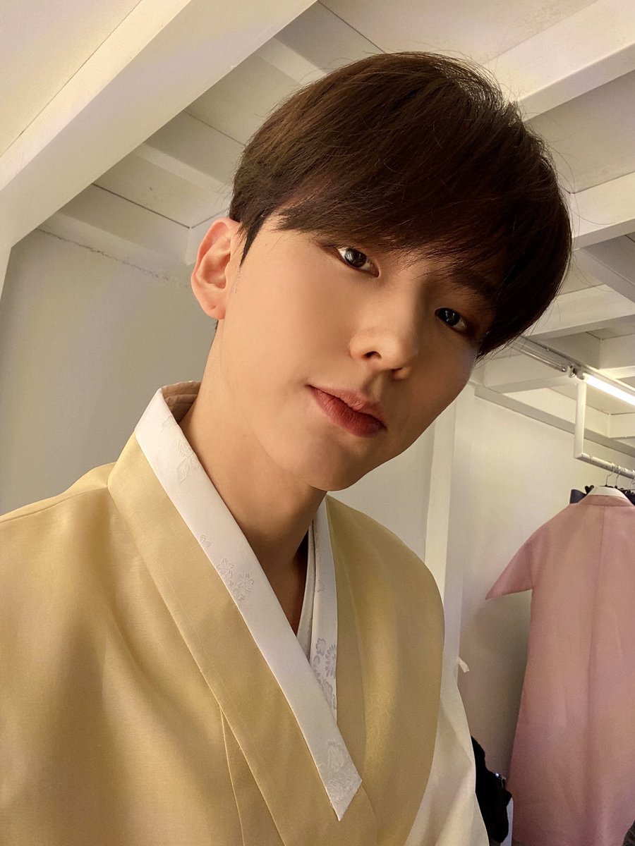 2/12 Kihyun Monsta x Twitter