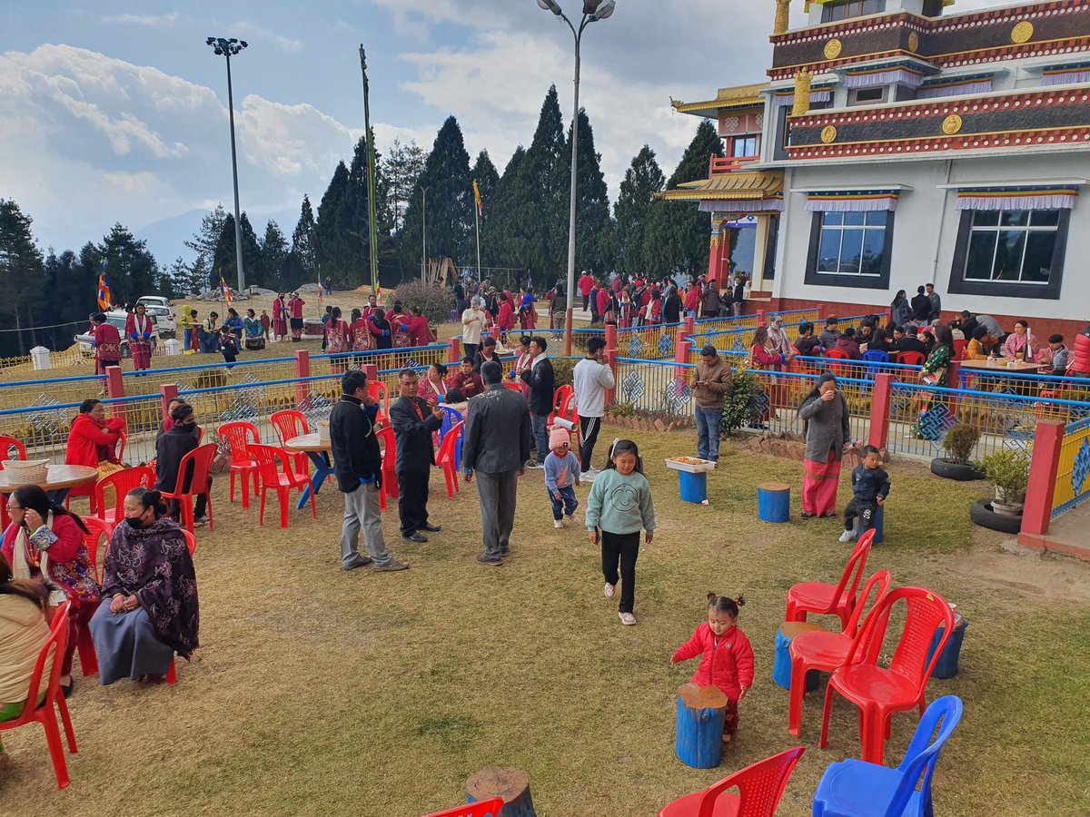 BomdilaPolice's tweet photo. Tashi Deleg and Happy #Loshar to everyone!
@DgpPradesh @ArunachalPolice @BomdilaOfficial @MyGovArunachal @PemaKhanduBJP https://t.co/NTquyGhlvh