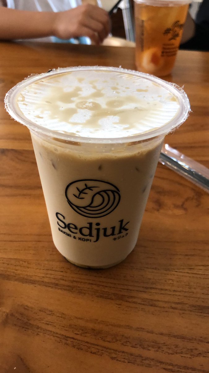 DebfryAP's tweet image. Nyobain kopi dari @sedjukbakmikopi #sedjukintwitter