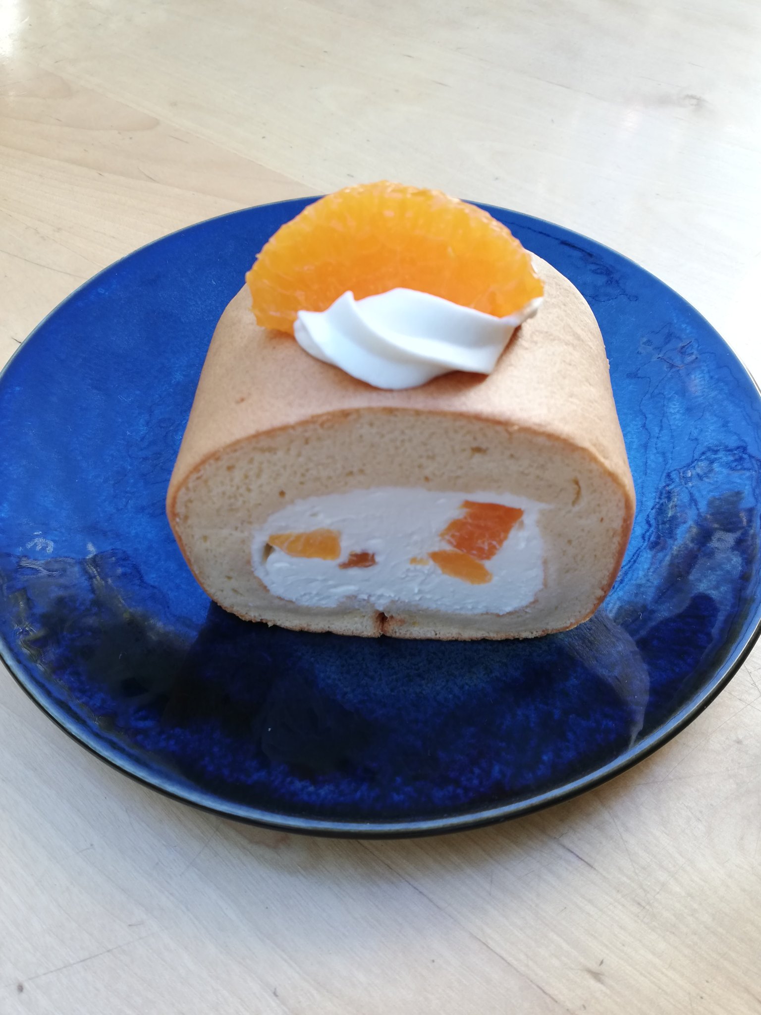 クレヨンハウス A Twitter ケーキおばさんの手づくりケーキ 本日のおすすめは グルテンフリー 福島さんの米粉のロールケーキ と 2月14日までの バレンタインのチョコレートケーキ です ケーキは1カット 600円でテイクアウトもできます クレヨンハウス A Twitter ケーキおばさんの手づくりケーキ 本日のおすすめは グルテンフリー 福島さんの米粉のロールケーキ と 2月14日までの バレンタインのチョコレートケーキ です ケーキは1カット 600円でテイクアウトもできます