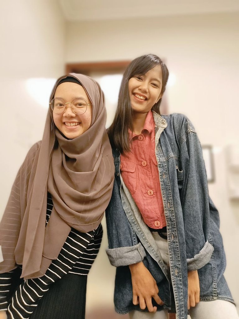 ❤️❤️❤️ 
Belang-belang kayak kue kuping gajah wkwowkwkk