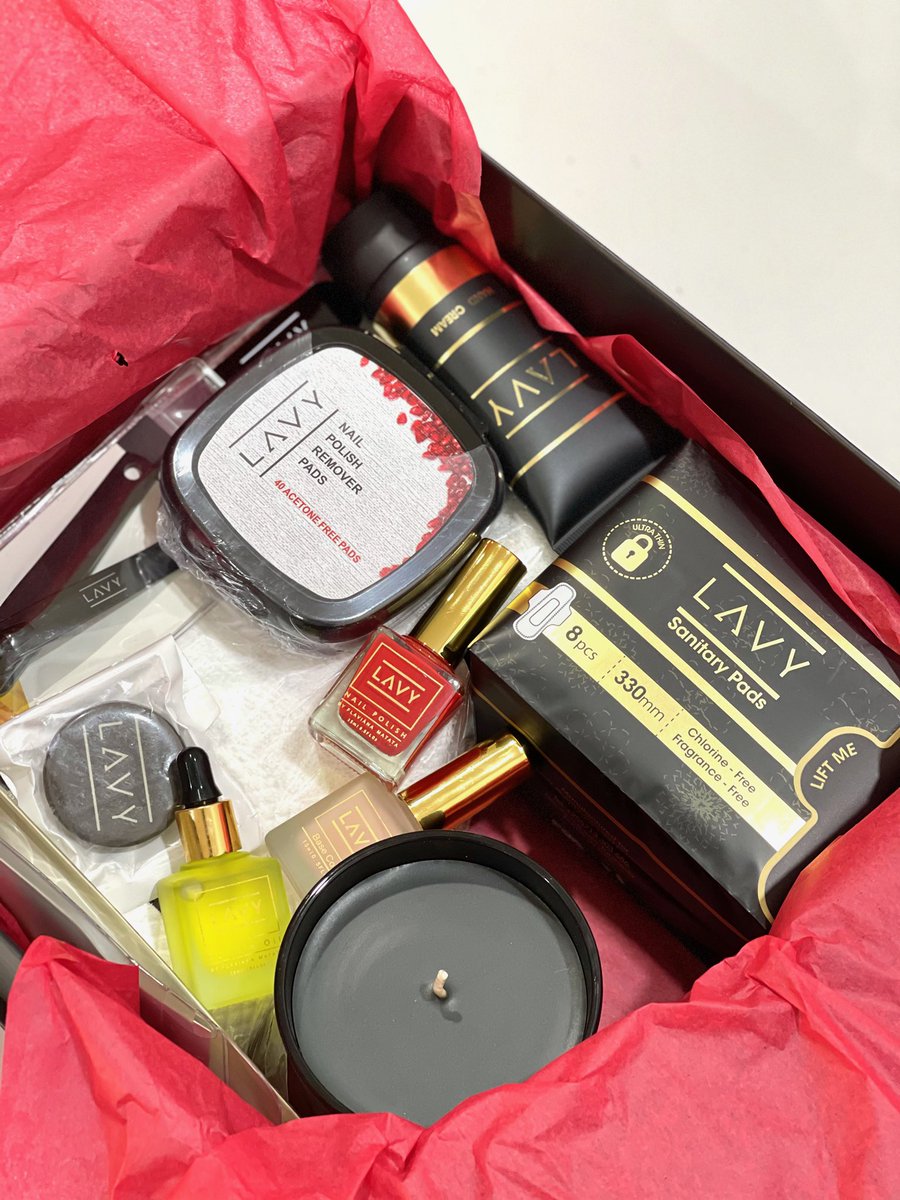 LAVY_Products's tweet photo. Hii valentine usiwaze utapata wapi zawadi tofauti za kumpa mwenzi wako! Lavy tumekuwekea zawadi zote kwenye box moja la #LavyGiftBox!!
Chagua bidhaa au packages kutoka kwetu kisha tutakufungia na kukufanyia delivery bure! https://t.co/3qwaLkQJ73