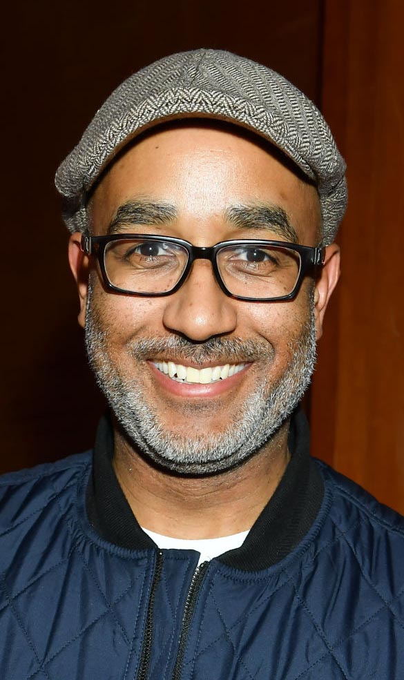 GREAT COMIC CREATORS IN AMERICAN HISTORY: SHAWN MARTINBROUGH. Writer/artist/creator of the Heavy, Thief of Thieves, Batman, and Luke Cage Noir. #BlackHistoryMonth https://t.co/QdQspYyC8r