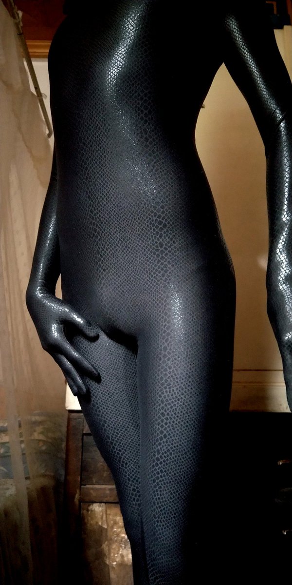 AroundightZero's tweet image. 发几张调色后的旧图🐍