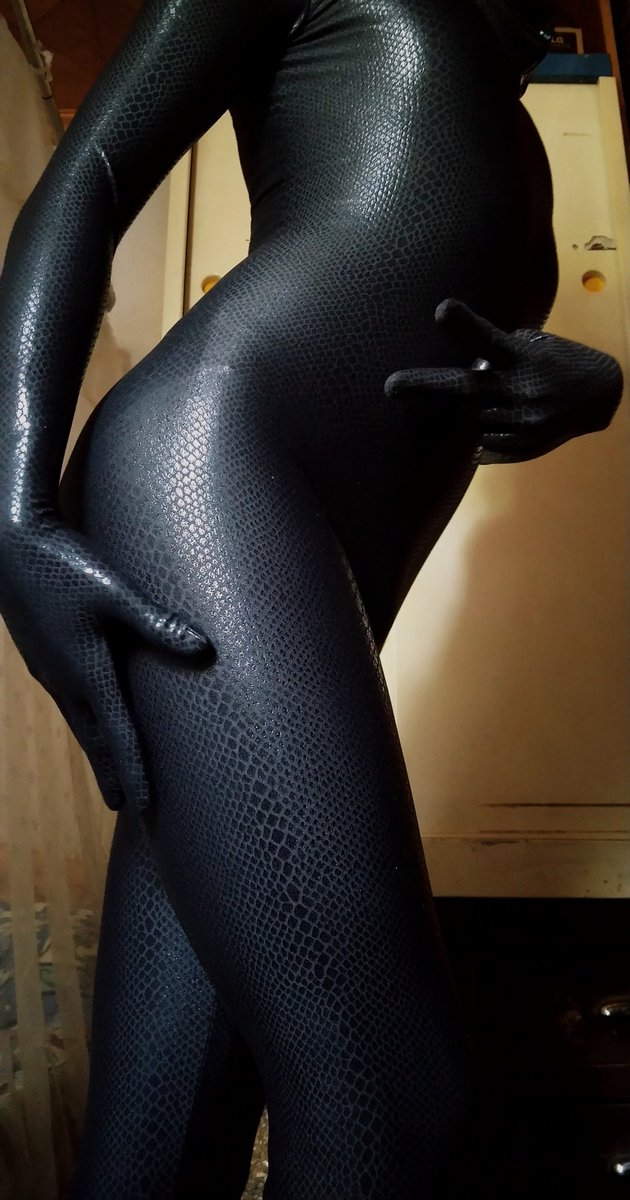 AroundightZero's tweet image. 发几张调色后的旧图🐍