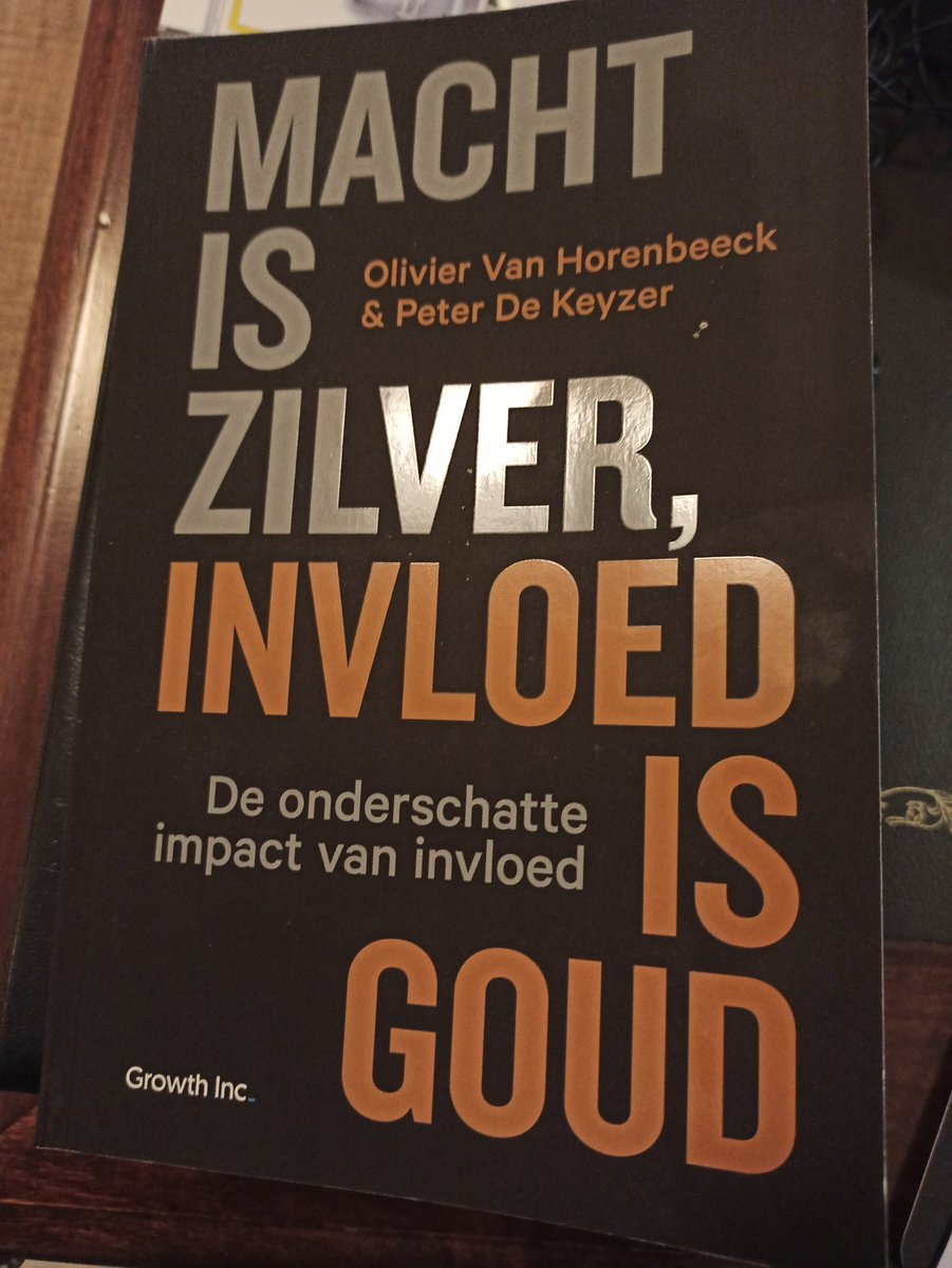 PhRoose's tweet photo. Karakter, routine en persoonlijkheid. Drie factoren van succes. Interessante passage in #invloedisgoud van @PeterDeKeyzer en @olivanho. #leestip https://t.co/XrTNxLzk7z
