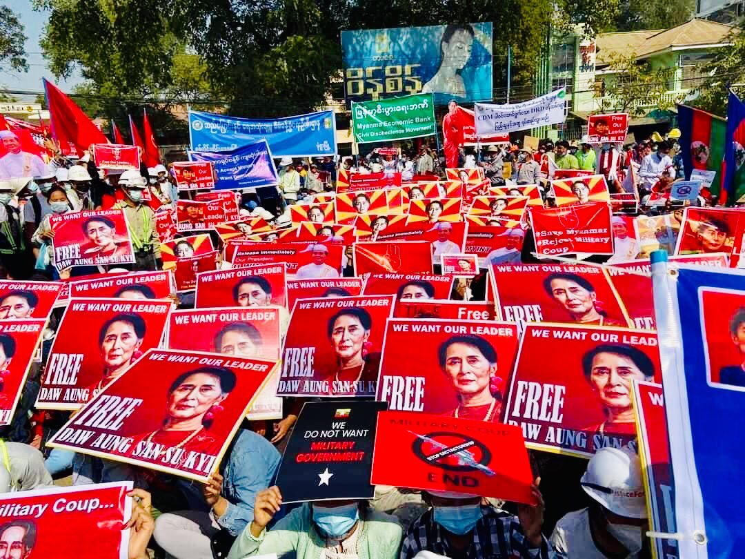 KHAINGPHYOE7's tweet photo. #SaveMyanmar
#SaveDemocracy
#SaveDawAungSanSuuKyi
#WeVotedNLD
#PleaseHelpUs
#SupportOurLeader
#RejectTheMyanmarMilitary https://t.co/jufV2ozwE3