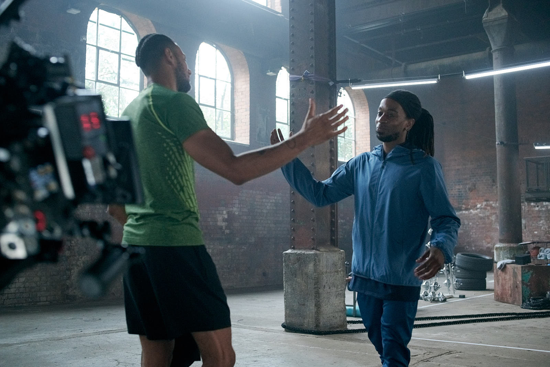 Projectors designed for every moment
Key to this project was finding the right man to play the lead.  Jordan Matteson stood out – an athlete who backflips out of bed in the morning – as well as being a gentle soul who, along with his real-life PT and friend Jay Nubian.

Clien