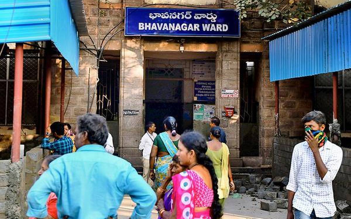 One of the Internal Medicine wards is called "Bhavnagar Ward". A link from Andhra to Kathiawad in Gujarat. This ward was inaugurated in 1949 by Krishna Kumarsinhji Bhavsinhji, the ruler of Bhavnagar princely state and the Governor of Madras from 1948-1952, and so bears that name