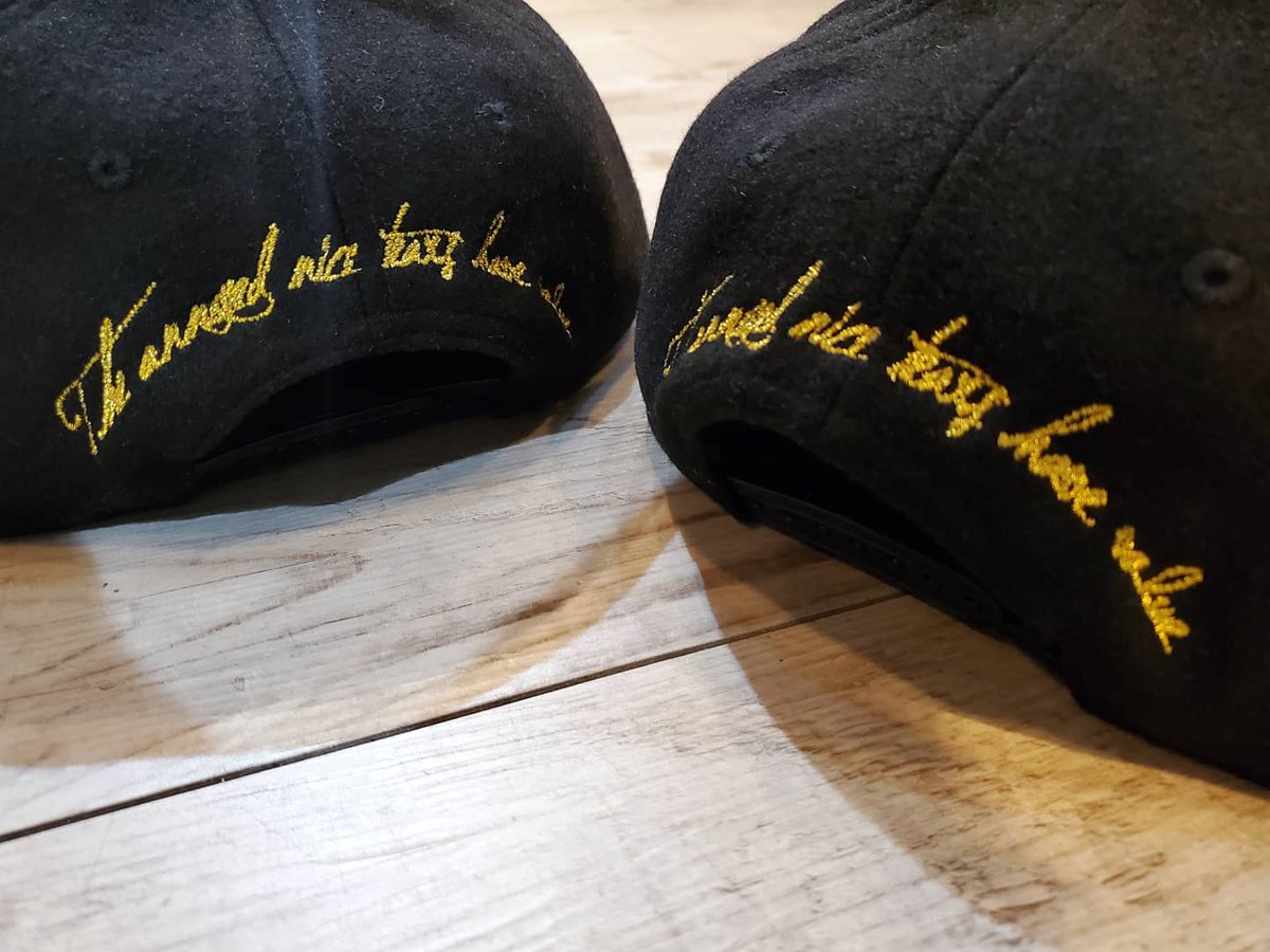 doek9's tweet photo. rozwell 2021 woolcap!!
前回入荷分完売し新色ブラックベースを含む、ブラウンカラーが登場!!
個人的にも欲しかったCOLORなので、ベースも含め迷う感じです✨前回買いそびれた方お待ちしております✨🧢
#factorx
#bbcap
#jordan1og
#lacap
#nymets
#faerofgod
#スニーカーコーディネート
#rozwell https://t.co/NldhJBV3Il