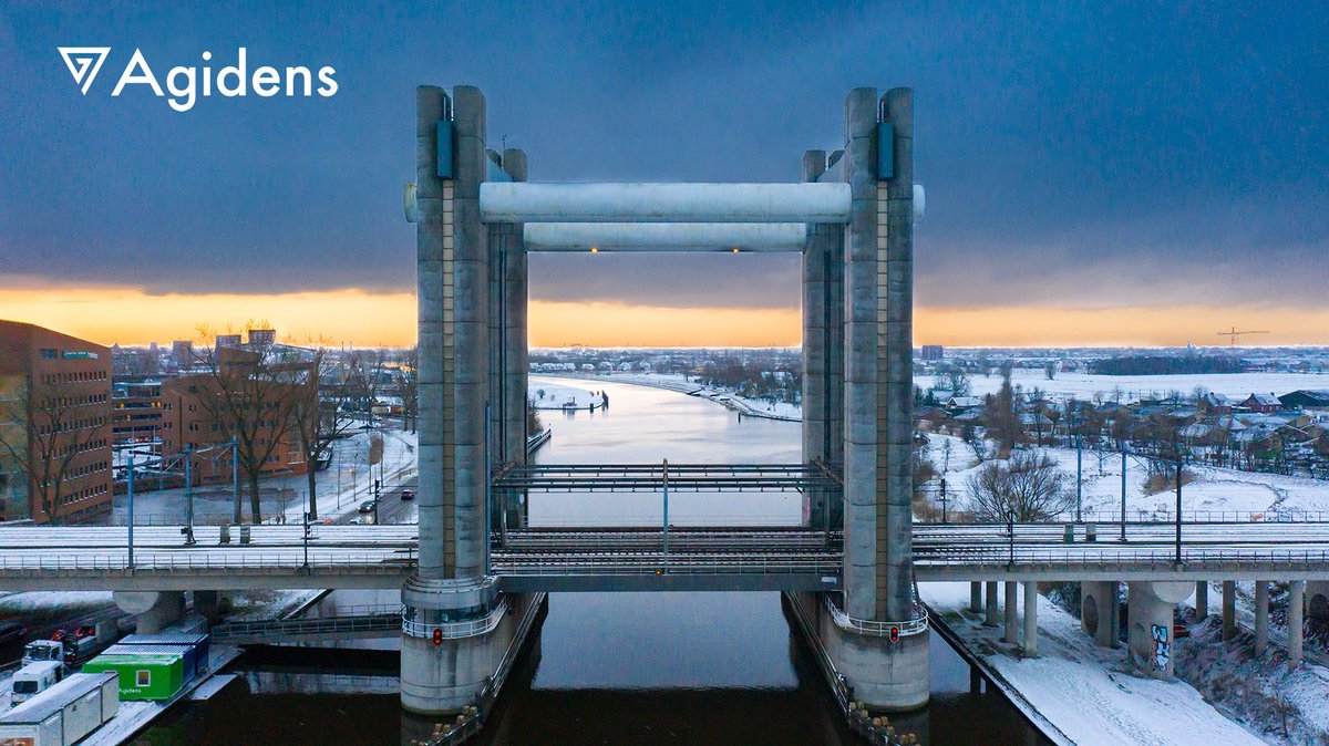 Agidens's tweet photo. Performing at minus temperatures high in the sky, the Agidens drone has again done a good job as the Gouda Railway Bridge proudly shows off against the white and magical winter wonderland. 
More info on the project: https://t.co/2z0cajJQ33
#droneshots #prorail #winterwonderland https://t.co/SRCLqxr8sA