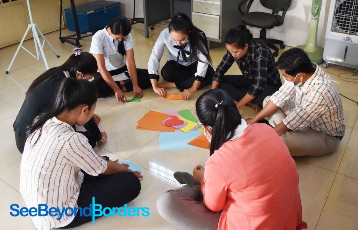 SeeBeyondBorder's tweet photo. Our Education Changemakers took part in creative team building activities last week and found collaboration was key! The group has had a great start and we are looking forward to seeing them develop their skills further as the program goes on. #sdg #edchangemakers #cambodia https://t.co/ud7NrSzsvx
