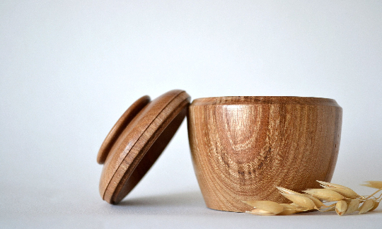 ThingsByAnabell's tweet photo. ๐๐บ๐๐
Search #1153.
Free UK delivery.
https://t.co/TjPLVpL9jg
#etsylds
#handmade
#handturned
#woodturning
#rustic
#thingsbyanabelle
#etsyuk
#shoplocal
#box
#jewellerybox
#trinketbox
#liddedbox https://t.co/JmoQq5vfY9