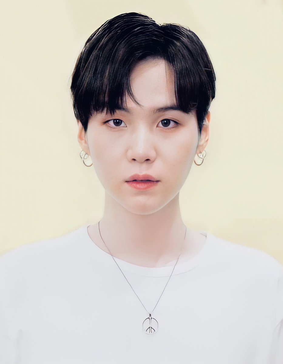 bangtan_abraxas's tweet photo. SUGA 증명사진 화질개선 https://t.co/HqsEiRroqt