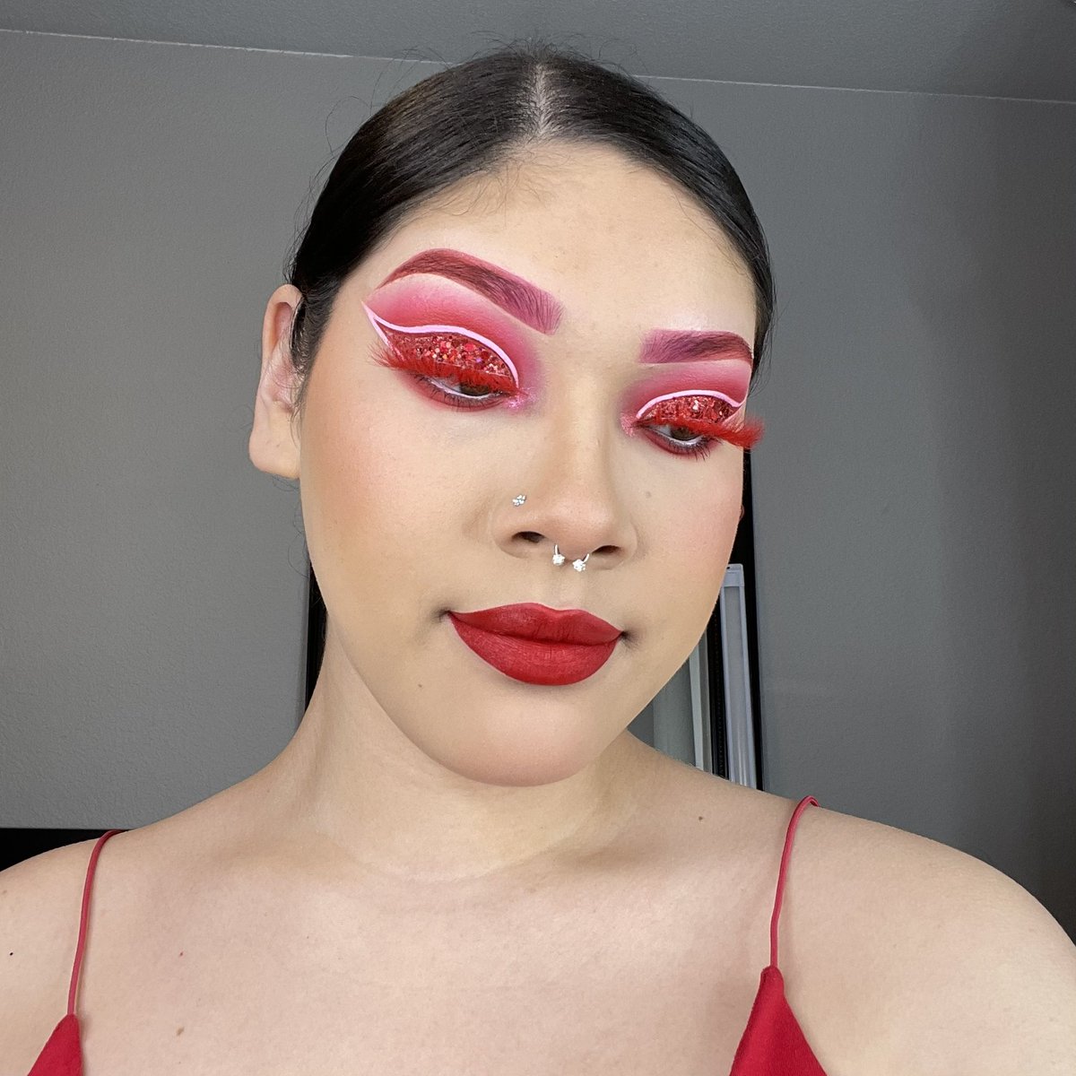 Everything red and pink please😍