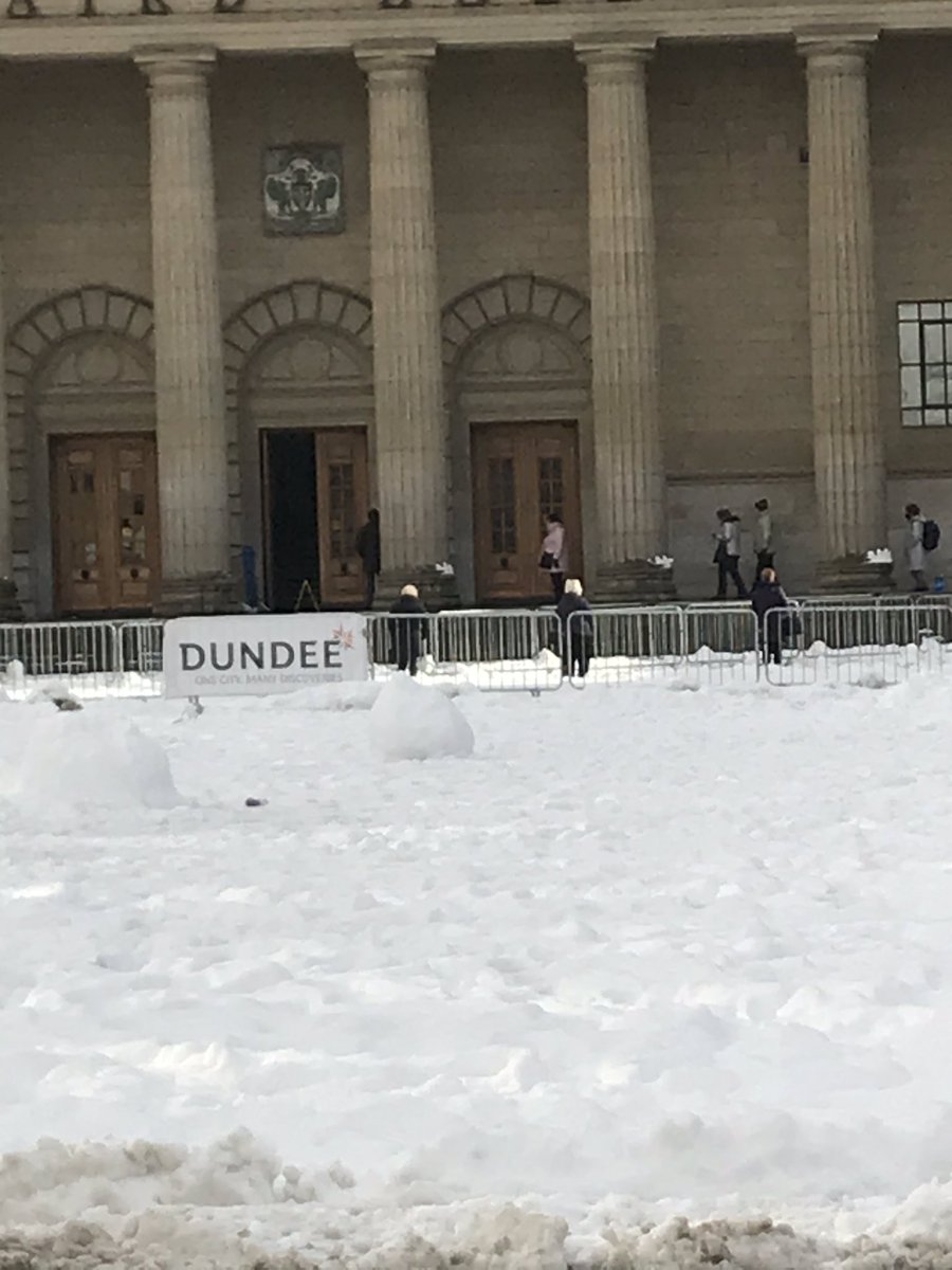 jogdundee's tweet image. Walked into town as it’s vaccine day for Stella. #lockdownexercise #COVIDVaccine