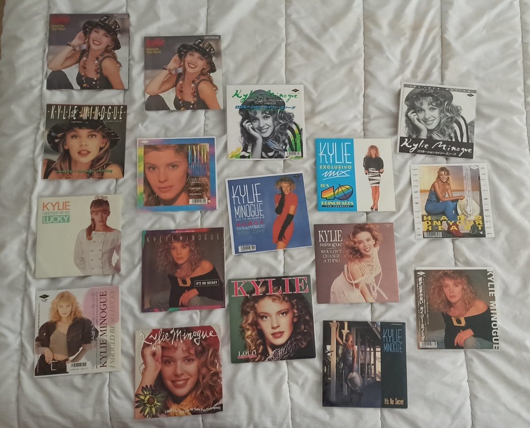 Mirten8's tweet photo. My 7" Records https://t.co/d3SlGtYqst