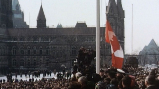 Monday is  #NationalFlagDay, marking 56 years since the  first flew on Parliament Hill in Ottawa on February 15, 1965. #DYK that the Canadian flag is based on designs submitted and curated by Canadian Second World War veterans? 1/  @thenfb