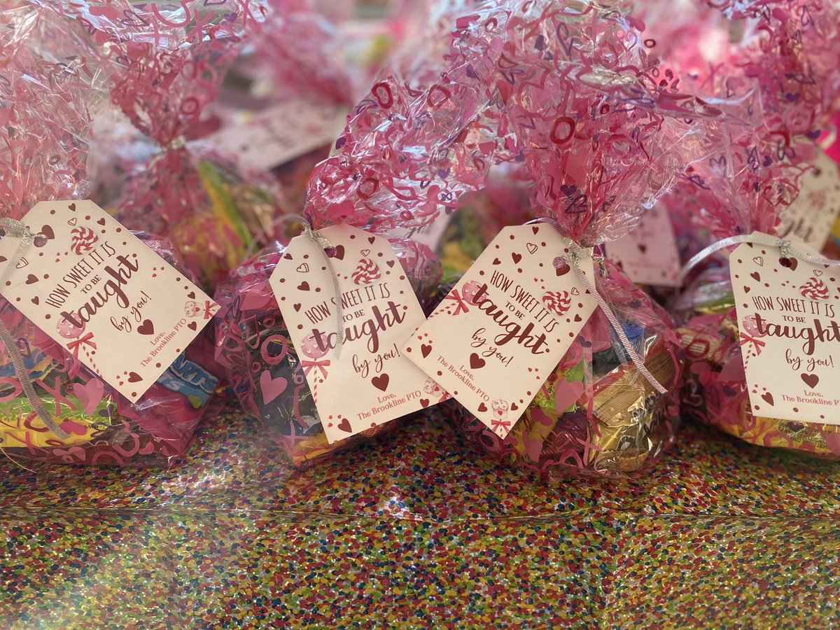RMMSBlueJays's tweet image. Our PTO is so sweet.... #valentinesday2021 #sweetsurprise @ptobrooklinenh