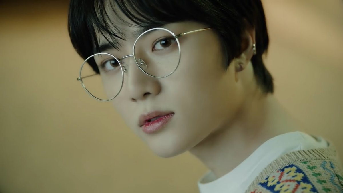 nai •ㅅ• tweet media