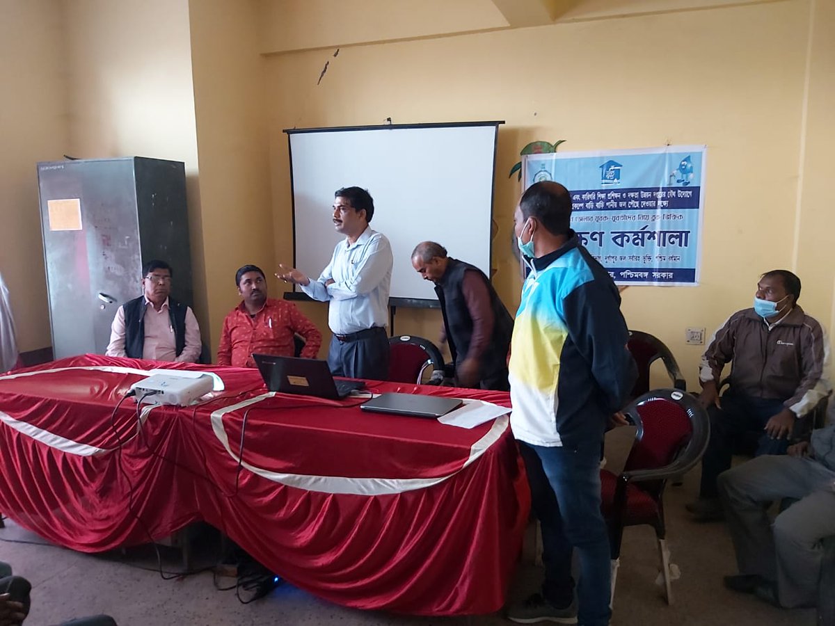 JalSwapna's tweet photo. #wbphed, #phedeptgowb, #drinkingwatersupply, #GovtOfWestBengalInitiative , #paschimbardhaman , #jalswapna, #hargharjal, #njjm, #capacitybuilding, #skilldevelopment
Skill development Training cum capacity building program at Durgapur Division, Paschim Bardhaman District. https://t.co/4MeOdPYWZk